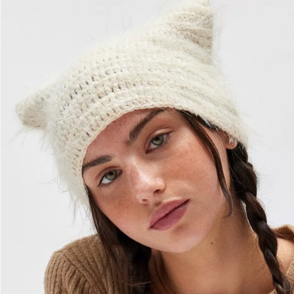 Mylo Fuzzy Beanie